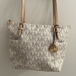 Michael kors shoulder bag